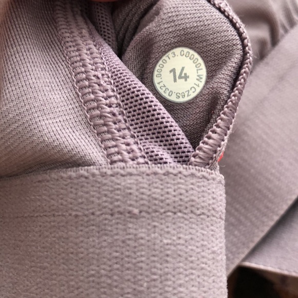 Lululemon Nulu Twist Back Yoga Tank - Picture 3 of 3